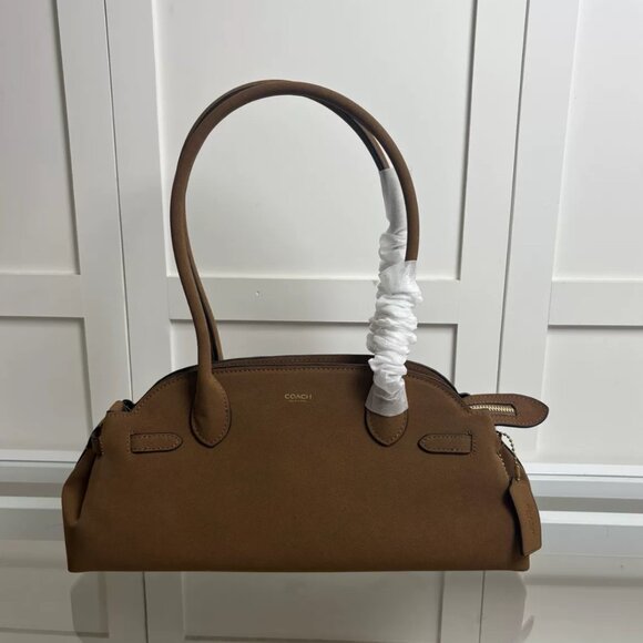 Coach Empire Carryall 34 CAW03 - Picture 1 of 4